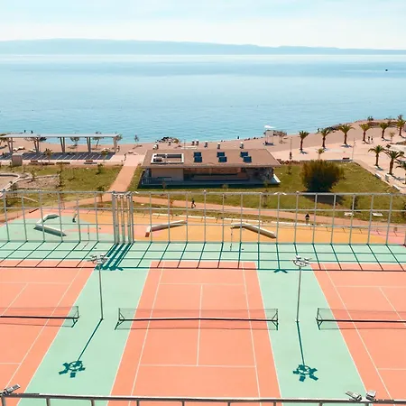 Sun & Palms 아파트